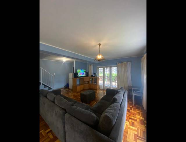 3 BEDROOM HOUSE FOR SALE IN GLENWOOD